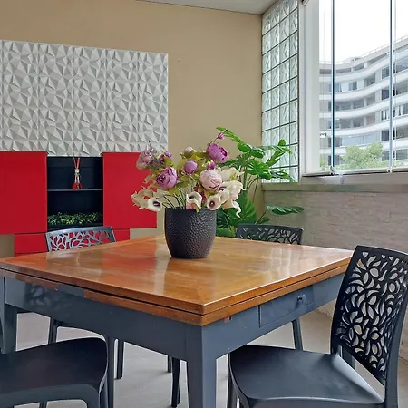 Akis Flat By Domusdimore Apartmán *